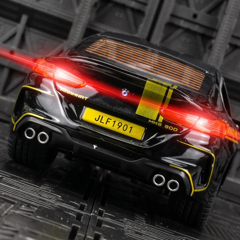1:24 BMW M8 트랙 버전 합금 금속 다이캐스트 자동차 모델, 사운드 및 라이트, 어린이 장난감 선물 상자, 남아용 선물 장식