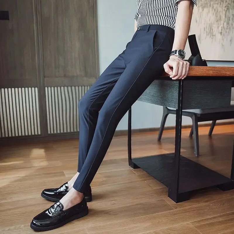 thumbnail image 1 of Pantalones de traje recto para hombre Pantalones drapeados fluidos para hombre Blanco Clásico Nuevo en reseñas de ropa de estilo coreano Muchos diseñadores elegantes, 1 of 5