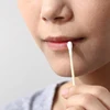 100pcs Disposable Double-ended Cotton Swabs for Ear Cleaning and Makeup Removal 3