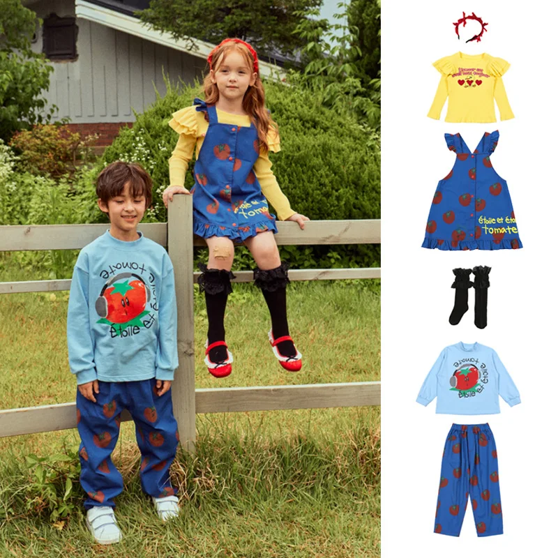 

Детский костюм для мамы и ребенка, осень 2024, новый Детский костюм, корейский вариант для девочек, нижняя рубашка, юбка на подтяжках, Толстовка для мальчика + штаны, костюм из 2 предметов