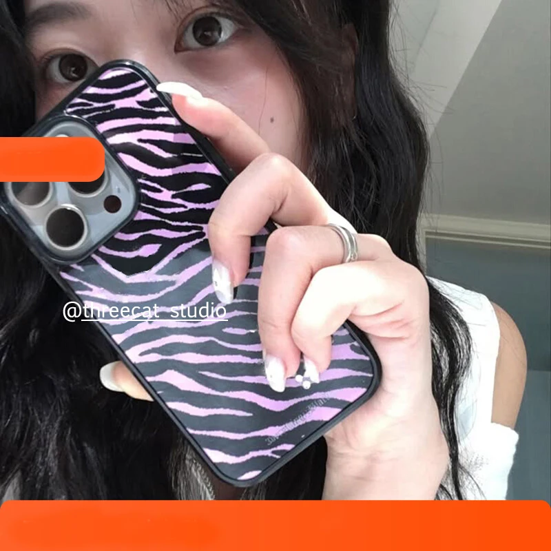Korean Sweet and Spicy Girl with Zebra Stripes Phone Case - Y2K Classic Design Cover