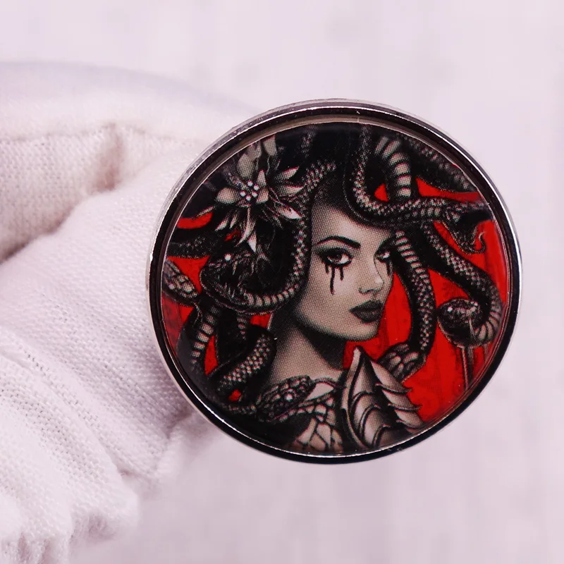 Брошь Medusa в стиле древней греческой мифологии готический стиль красивый значок |