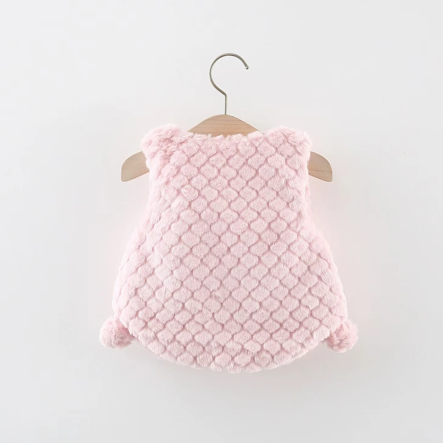 Winter New Girl's Two Small Flowers Hemp Woolen Ball Sweater Vest Korean Edition Cute Princess Thickened Children's Tank Top