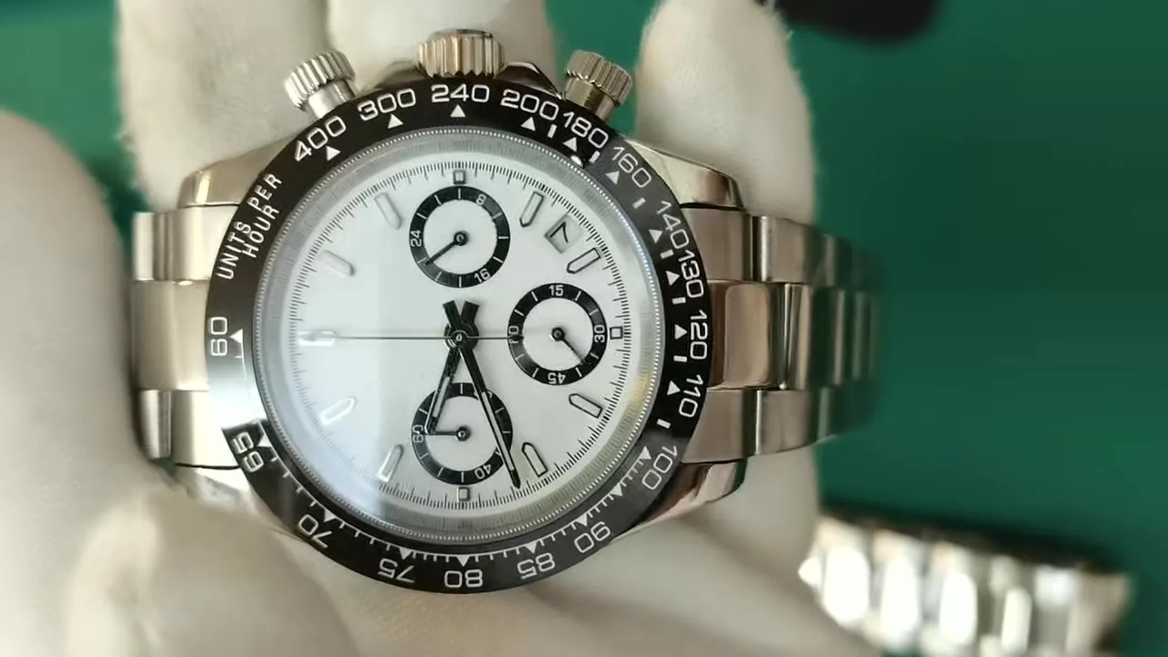 サファイアクリスタルメンズ腕時計ビートクォーツクロノグラフ 50