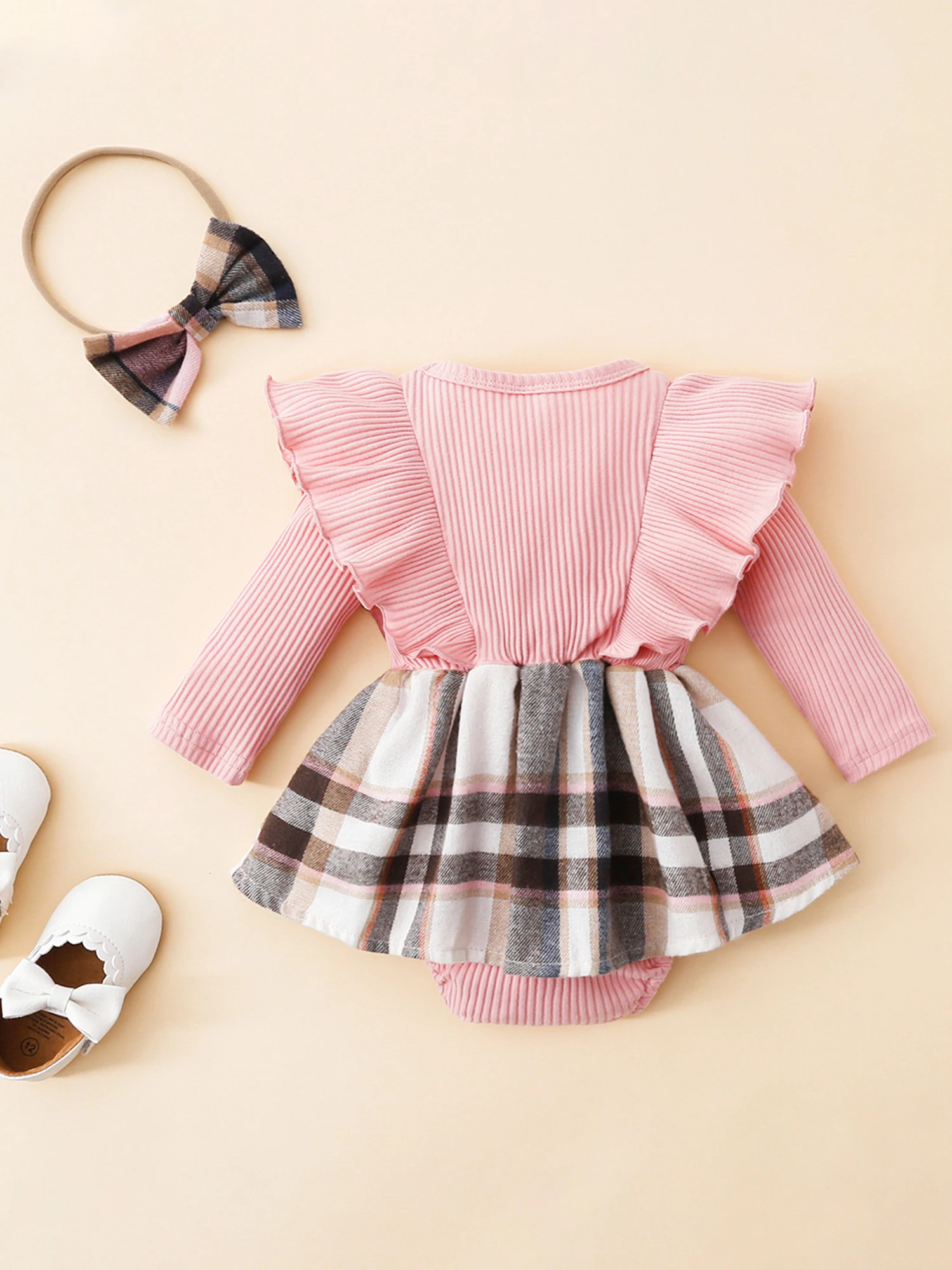 

Urkutoba Baby Girls Casual Romper Dress Pink Long Sleeve Plaid Patchwork Romper with Bow Headband (Pink 3-6 Months)