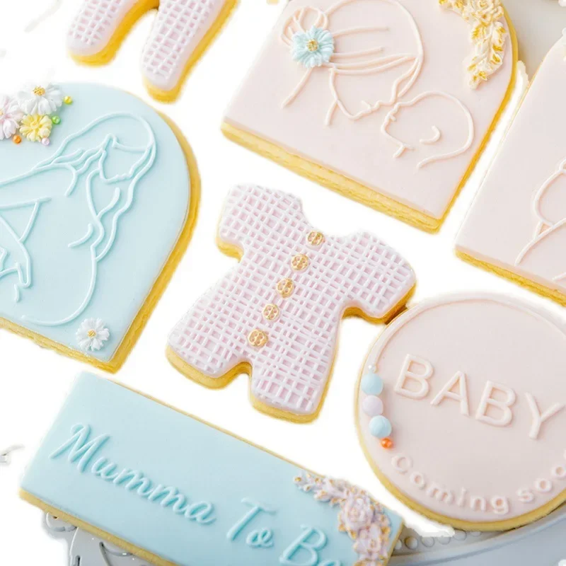 Baby Mom Embossing Stamp Acrylic Cookie Cutter Mold DIY Baking Biscuit Pastry Tools Fondant Sugar Craft