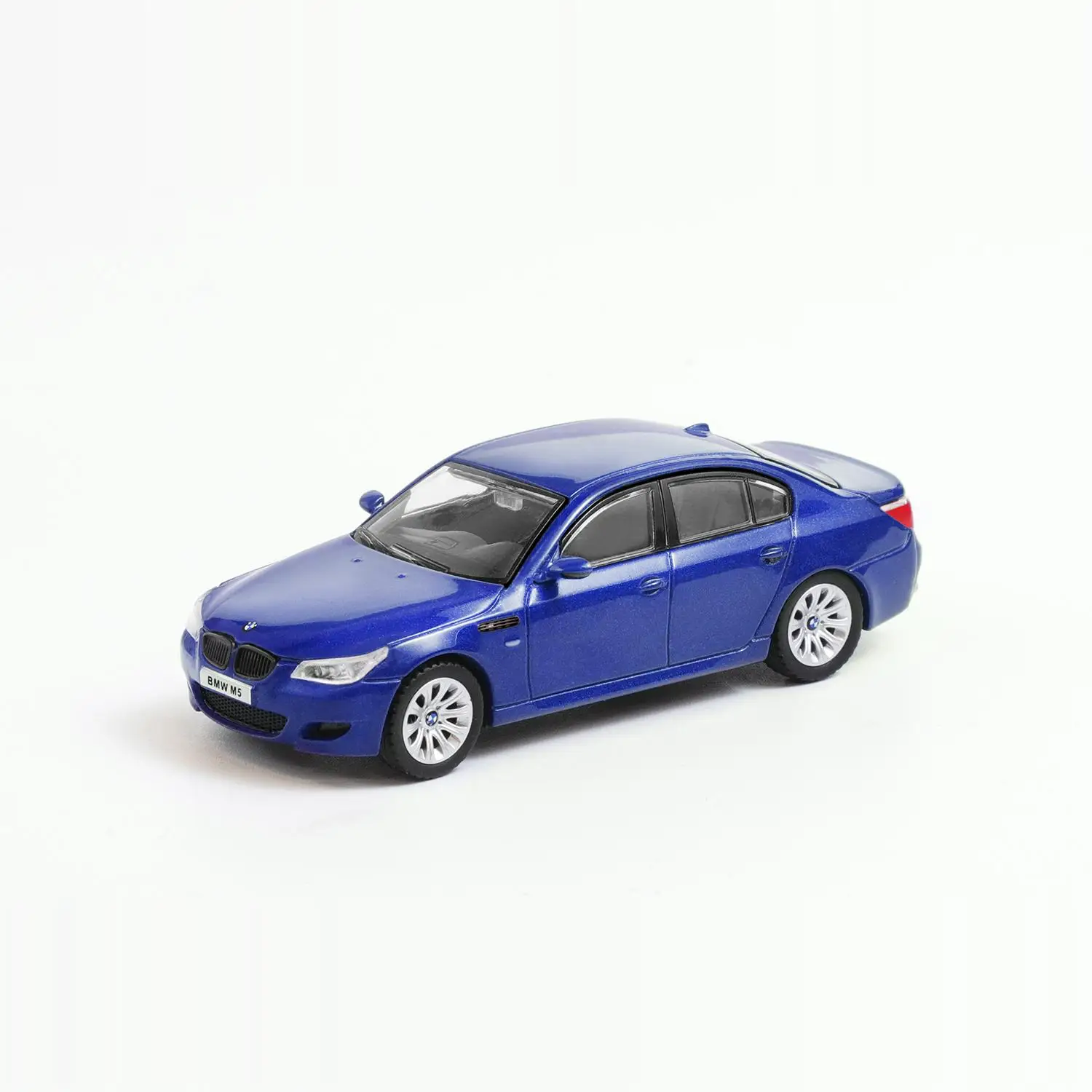 1:64 BMW M5 E60 Alloy Scale Car Model Diecast Metal