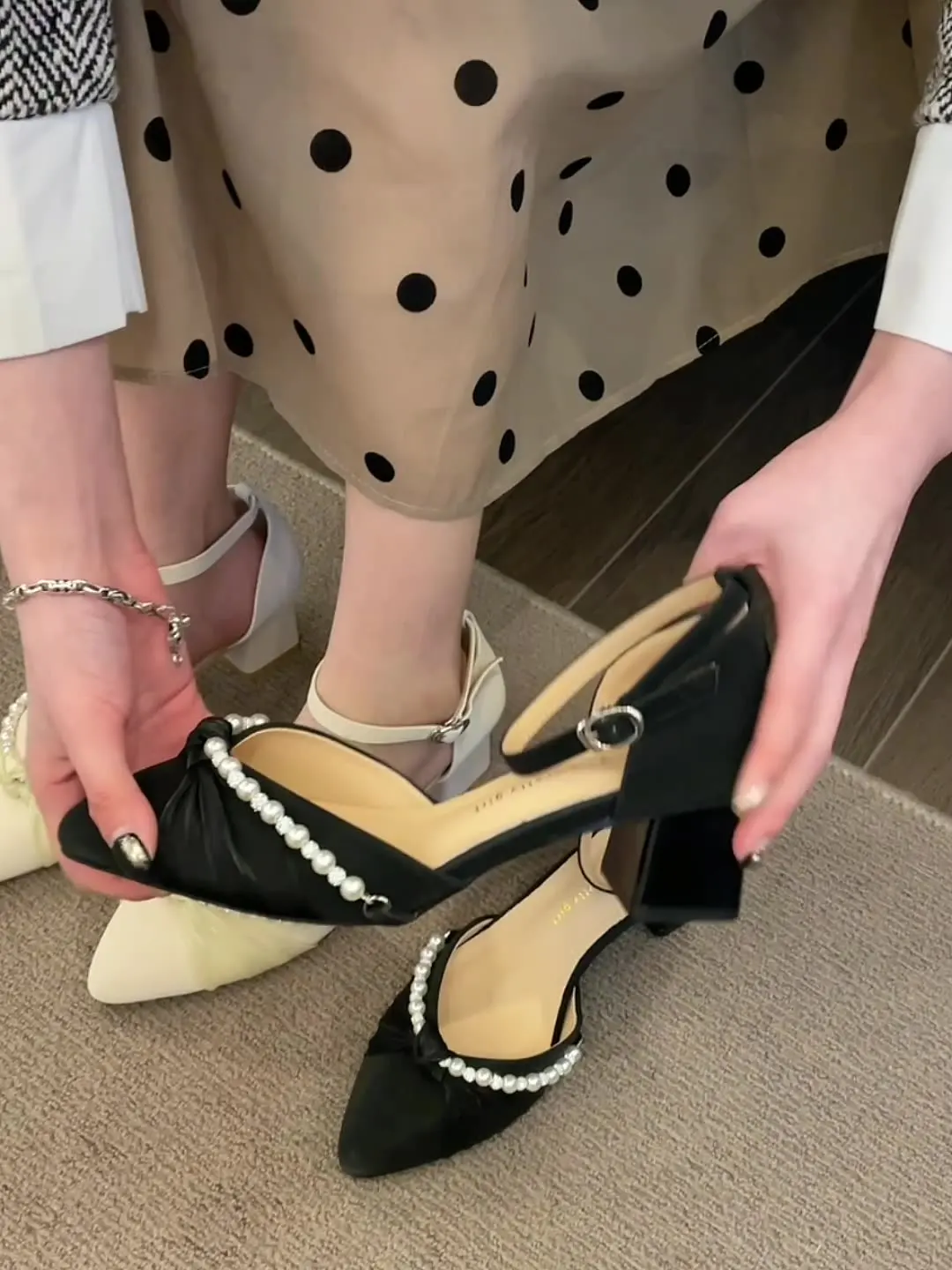 

Сандалии женские на квадратном каблуке, удобные уличные модные босоножки на массивном каблуке, повседневная Закрытая ткань, большие размеры, бежевые