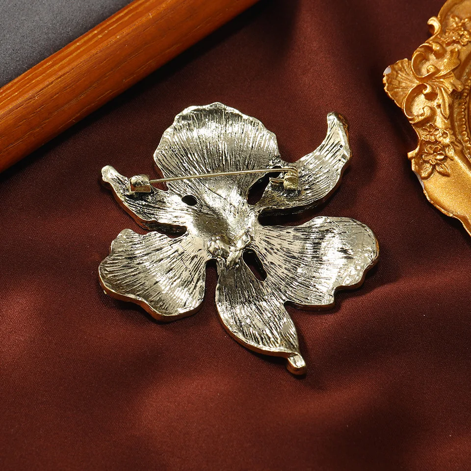 アクセサリー yae 3set vintage like brooch yae（ヤエ）の「3set vintage like brooch / ヴィンテージライク