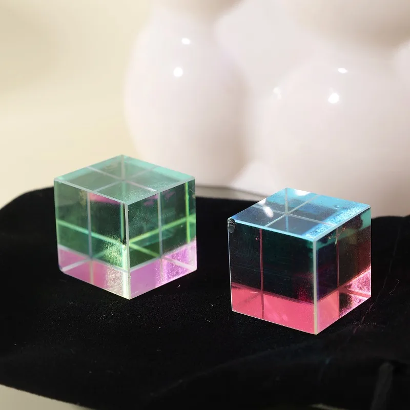 X-cube ダイクロイックキューブ ガラスデザインキューブプリズム