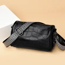 

Korean Messenger Bag Fashion Punk Trend Luxury Designer Handbag Women'S Genuine Leather Stone Casual Vintage Rivet Shoulder Bag