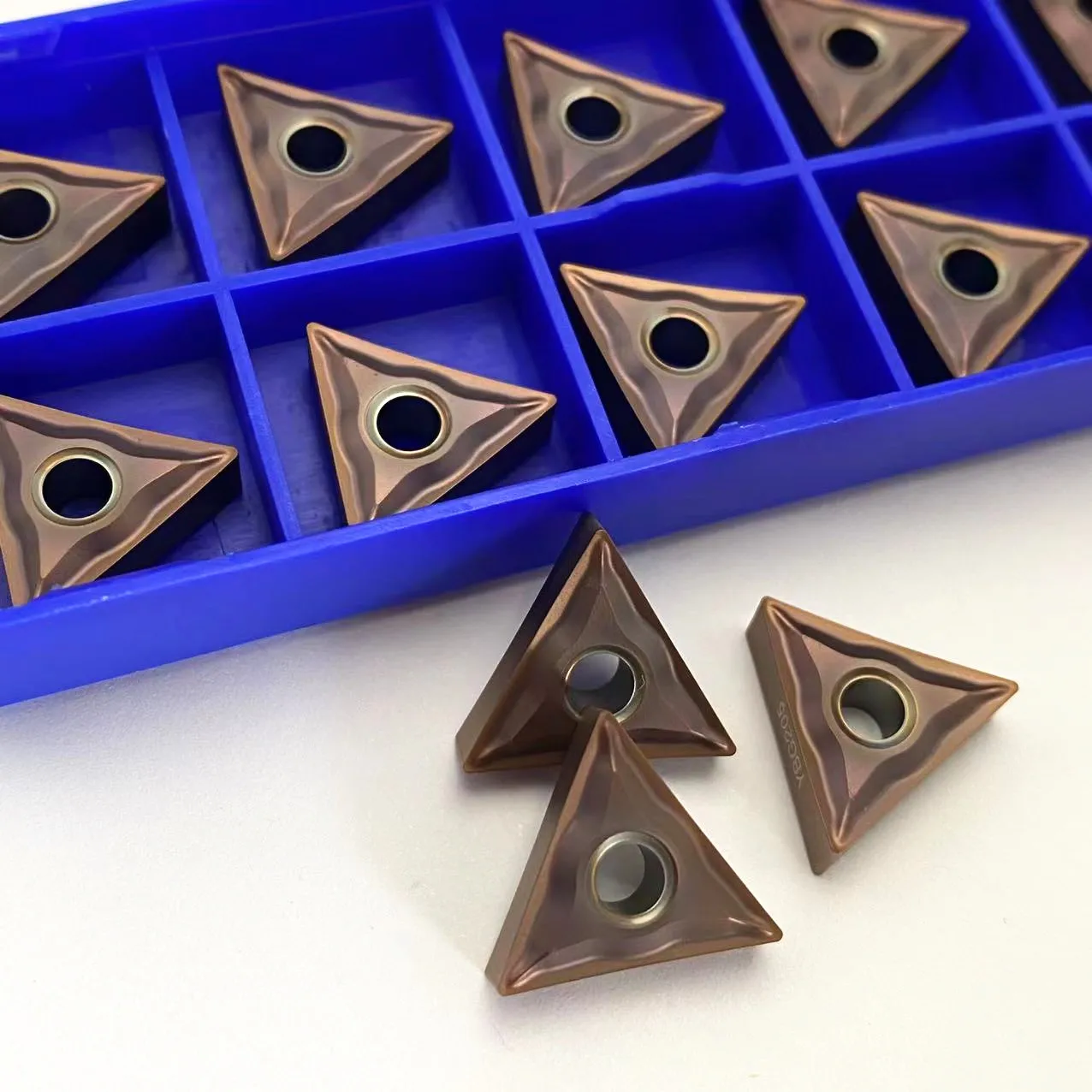 Рисунок 6 - TNMG220404-EF YBG205 TNMG220408-EF TNMG160404-EF 100%