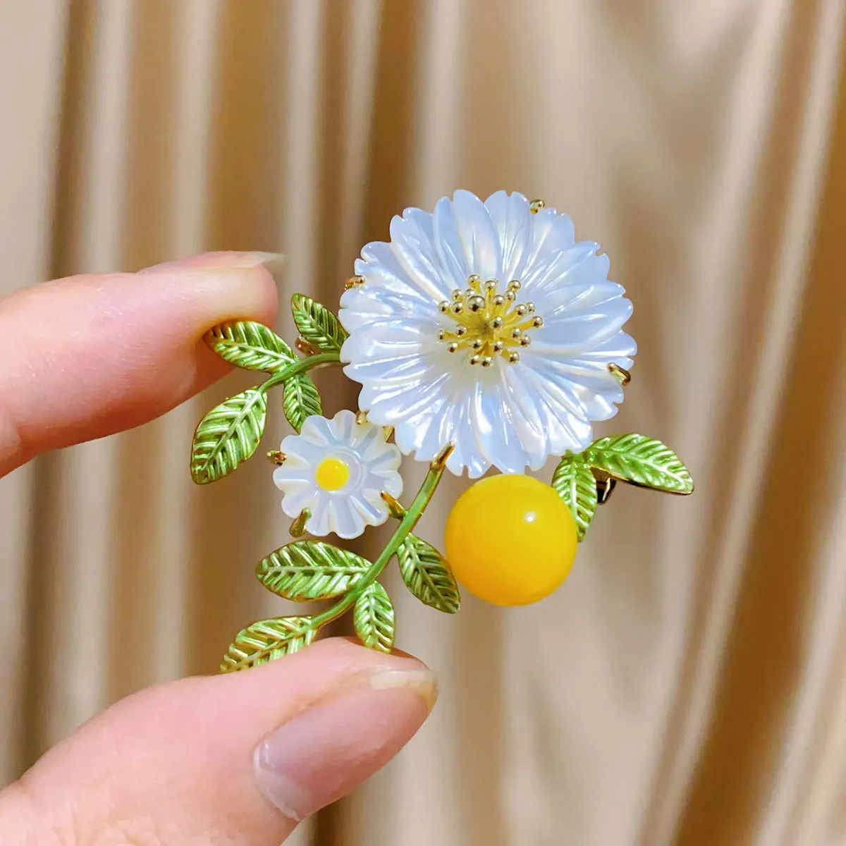 Brooch Lot Vintage Brooches For Sale On Fashion White Daisy Flower