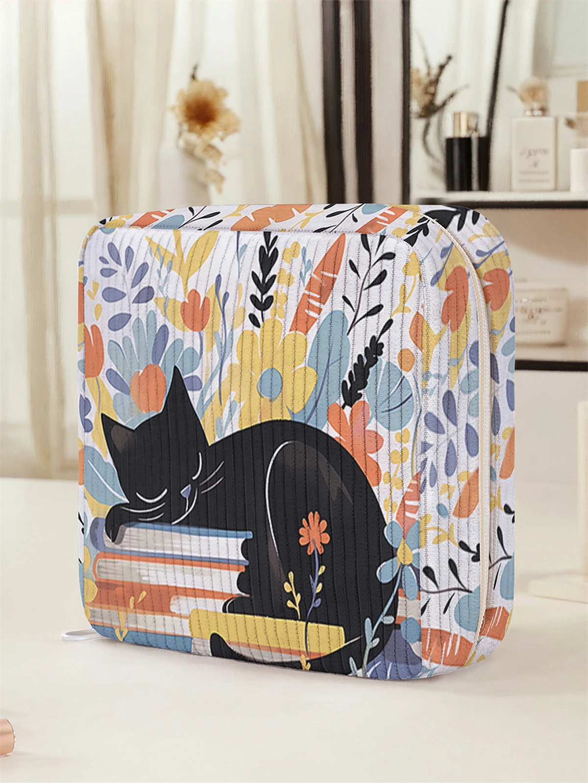 Cartoon giraffe pattern printed sanitary napkin storage bag, women's lightweight tissue bag, sanitary tissue bag
