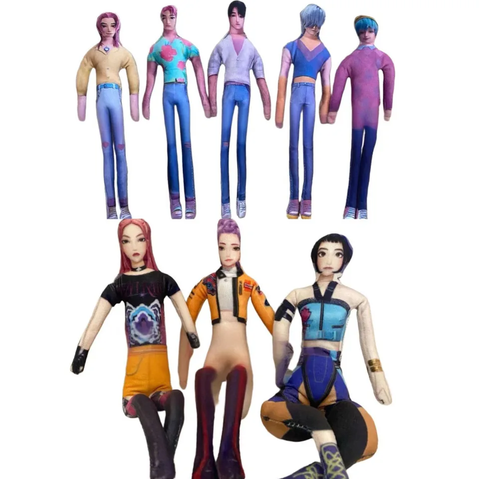 K-Pop Demon Hunters Doll – Huntrix Rumi/Mira/Zoey Collectible With Outfit, 11" Poseable Figure