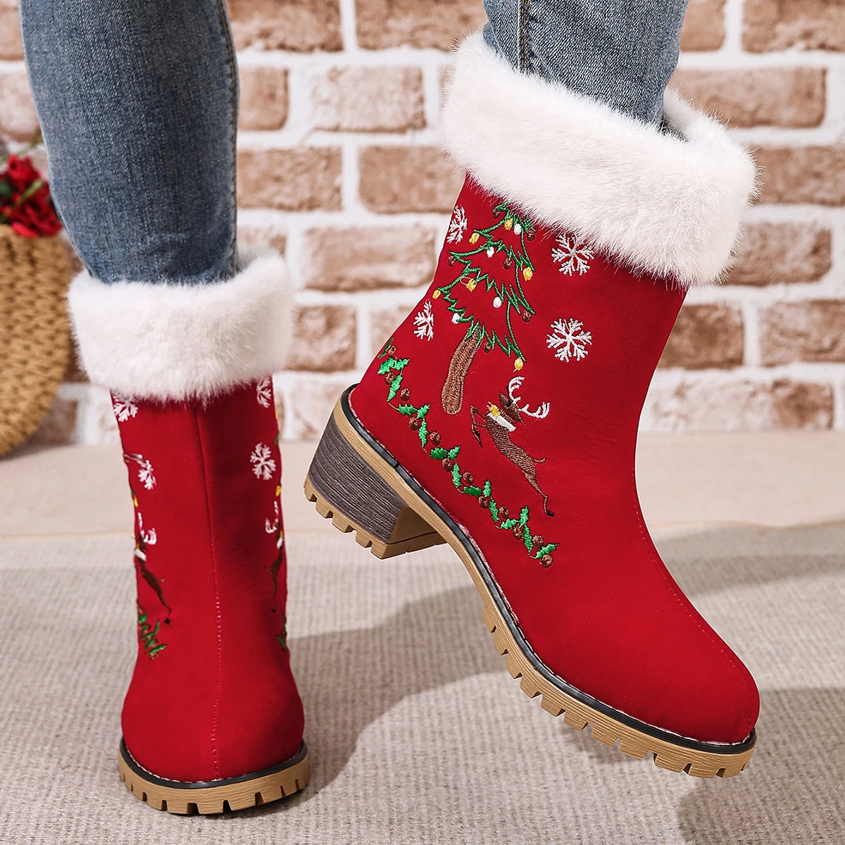 Women's Red Suede Winter Snow Boots With Fluffy Lining And Embroidery_voghion.com