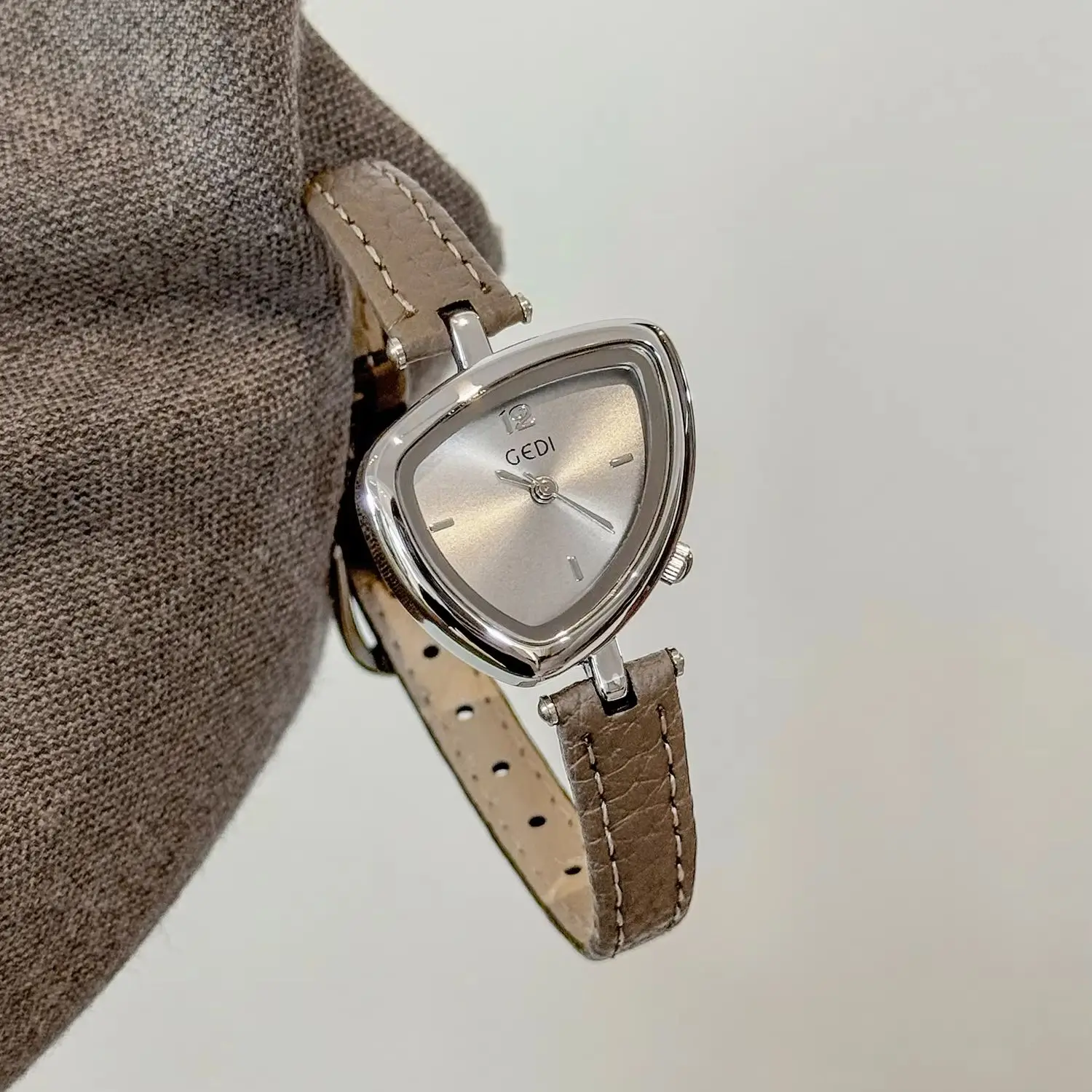 Elegant Asymmetrical Women's Watch with Leather Strap and Quartz Movement
