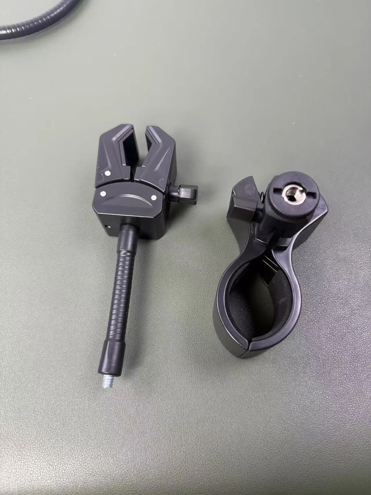 범용 데스크탑 클램프 호스 원형 튜브 소형 팬 마이크 브래킷 - 데스크탑 고정용 다용도 클램프