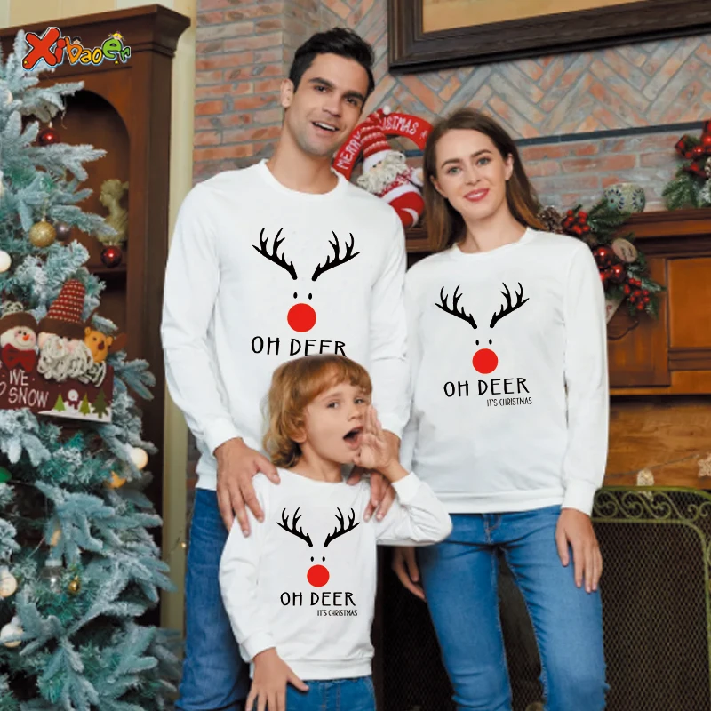thumbnail image 4 of Conjuntos de sudaderas navideñas familiares Suéteres 2022 Ropa familiar a juego Madre Padre Hija Hijo Conjunto de invierno para niños a juego, 4 of 5