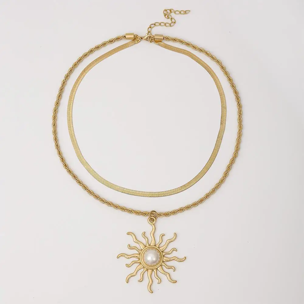 2 Pcs/Set European American Style Sunflower Pendant Necklace Trendy Unique Layered Choker Fashion Collarbone Jewelry for Women