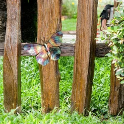 Art mural papillon en métal pour intérieur et extérieur, illustration naturelle d'inspiration moderne, décor de saveur artistique multicolore peint à la main 