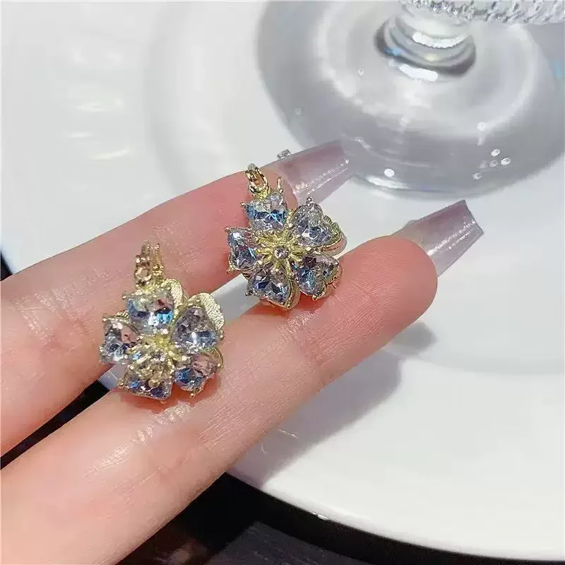Heart Shape Rhinestones Petals Drop Earrings for Women Korean Fashion Flower Hoop Dangle Earrings Wedding Party Sweet Jewelry