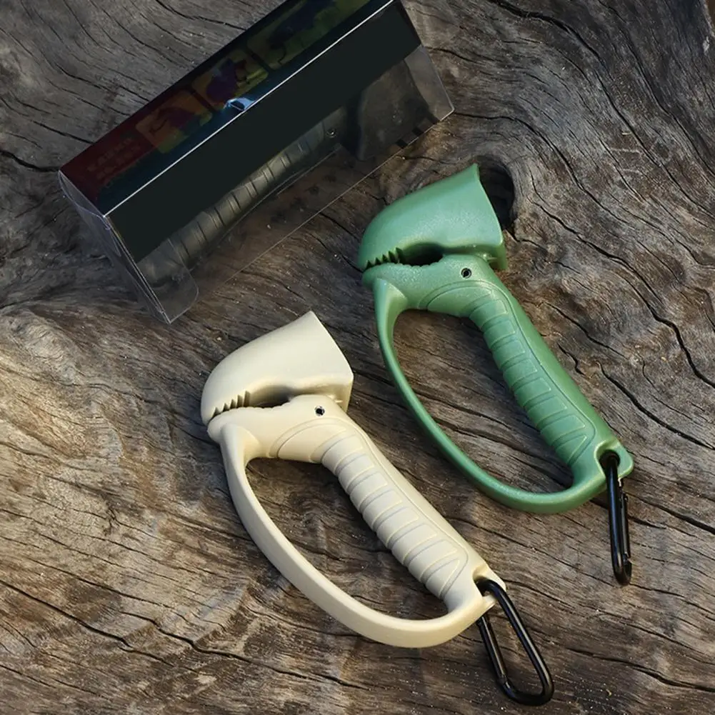 Fish Control Device Lightweight Fish Lip Gripper with Anti-slip Handle Carabiner for Easy Fishing Control Portable for Anglers