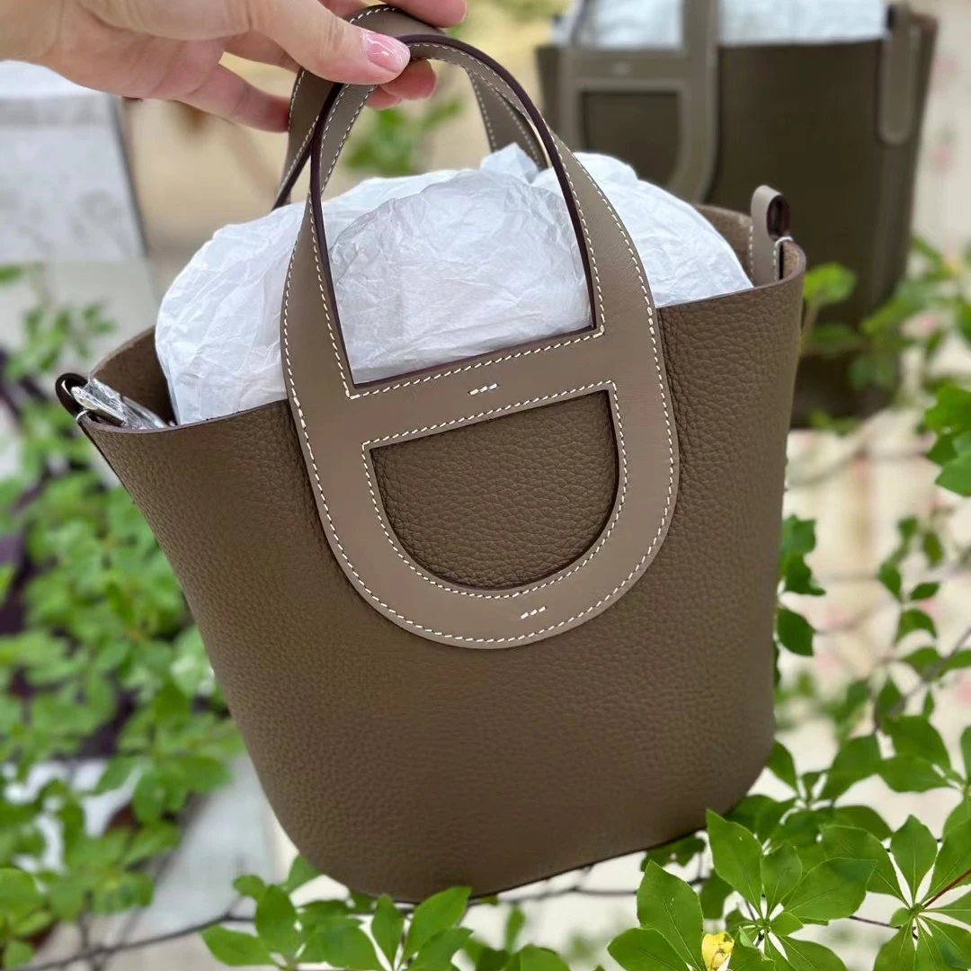 Pig Nose Bucket Bag Better Genuine Leather Vegetable Basket Soft Women's Handbag 2024 New Simple and Fashionable