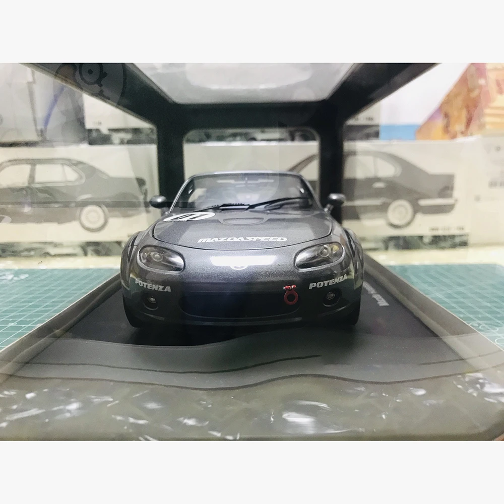 1/18 Scale Mx-5 Roadster Nc Nr-a #01 Die-cast Classic Rare