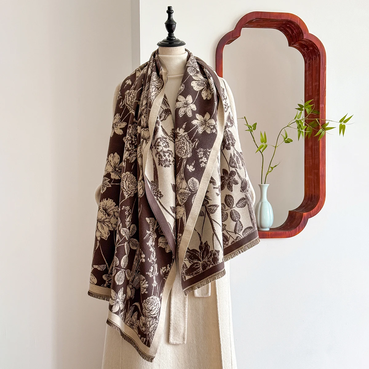 2025 Women's Luxury Brand Cashmere Winter Scarf - Vintage Printed Shawl with Tassels, Pashmina Wrap & Bandana Poncho