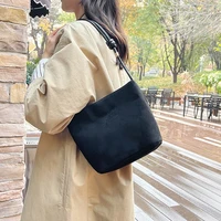 Stylish and Spacious Bucket Bag Shoulder Bags Underarm Handbag for Everyday Use Women Multicolor Retro Crossbody Bag - Image 4