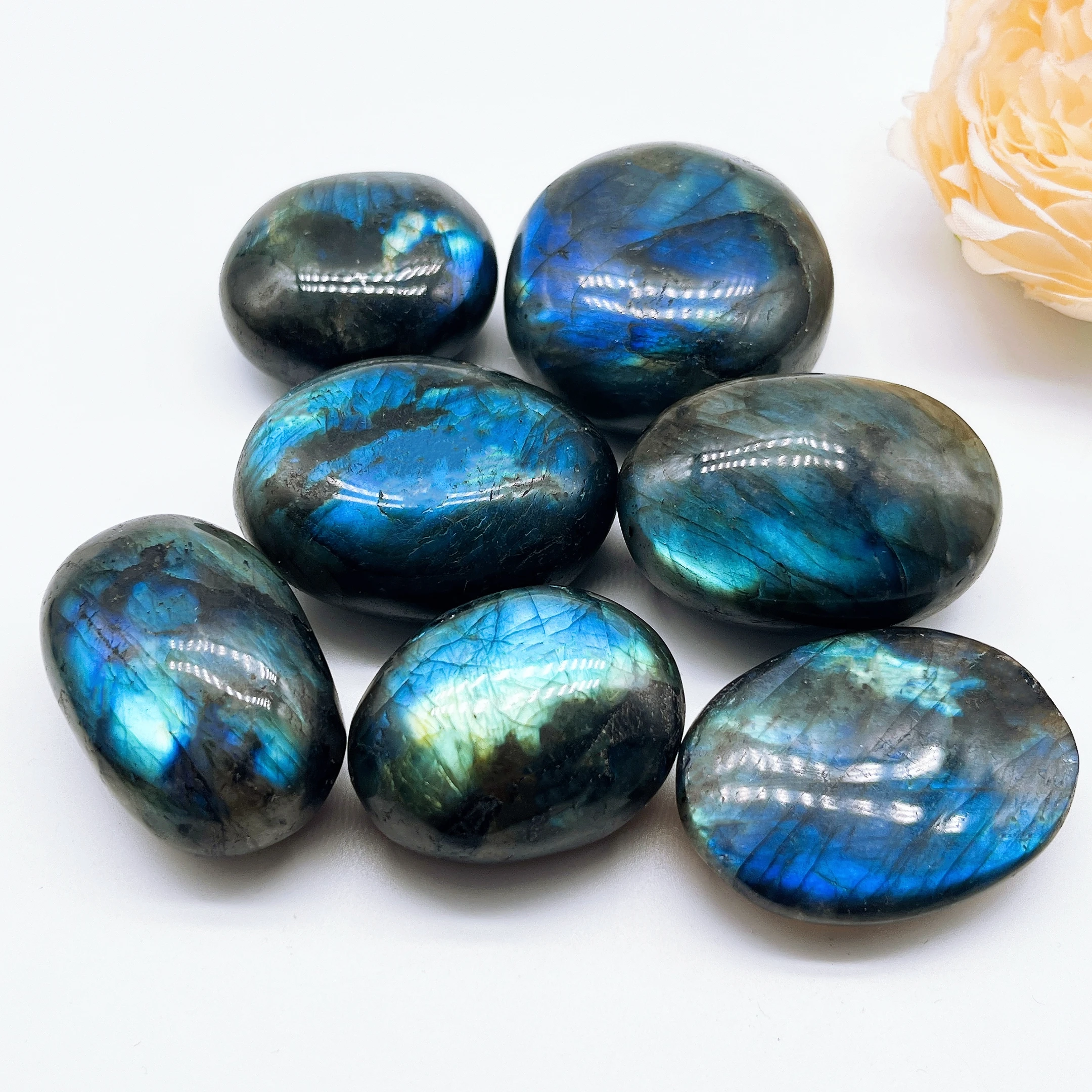 Natural Labradorite Palm Rock Stone Crystal Quartz Healing Polished Moonstone stress and anxiety therapy Home Decoration Gift 6