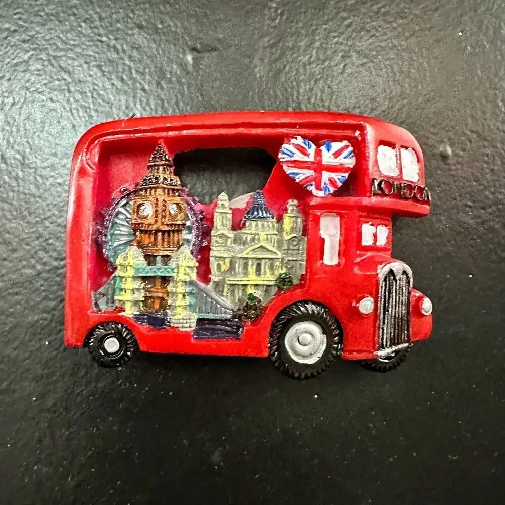 

Двухслойный автобус из смолы магнит на холодильник Big Ben Bell UK London туристический сувенир