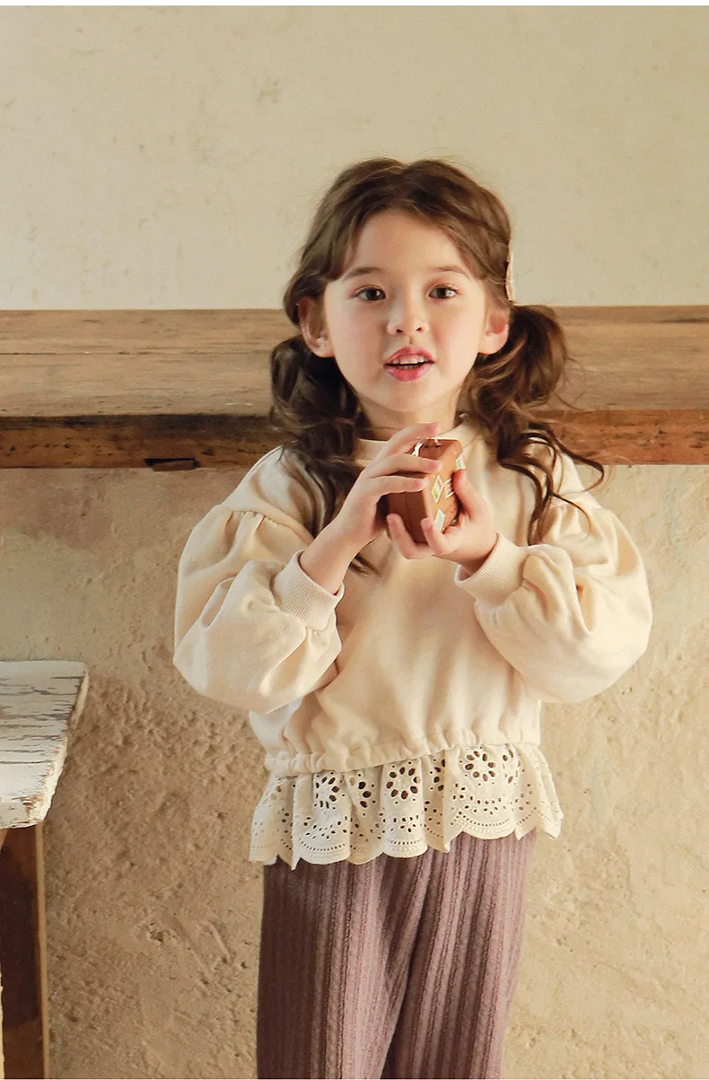 Autumn Korean Children Girls Fashionable Lace Round Neck Loose Short Sweater Clothing Sets