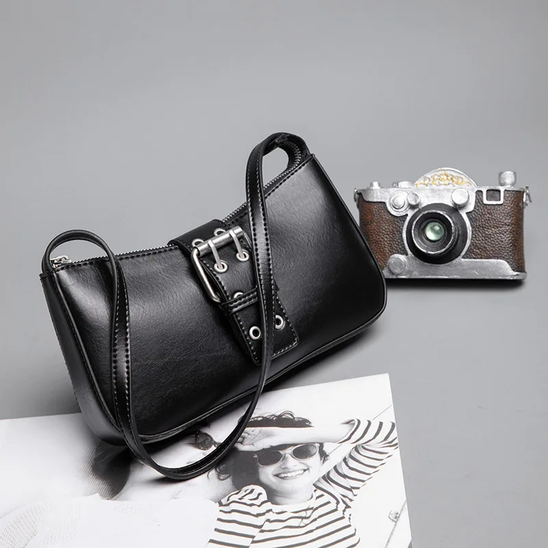 High-end Niche Lock Baguette Bag Bm Leather Buckle Armpit Bag 2024 New Shoulder Bag Mobile Phone Handbag