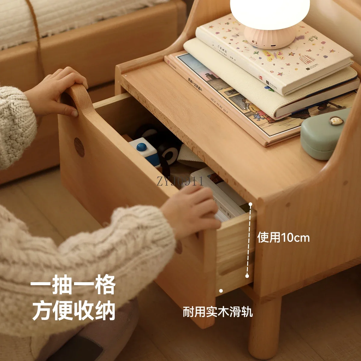 **All solid wood children's bedside table modern bedroom European beech bedside table boys and girls with lamp locker