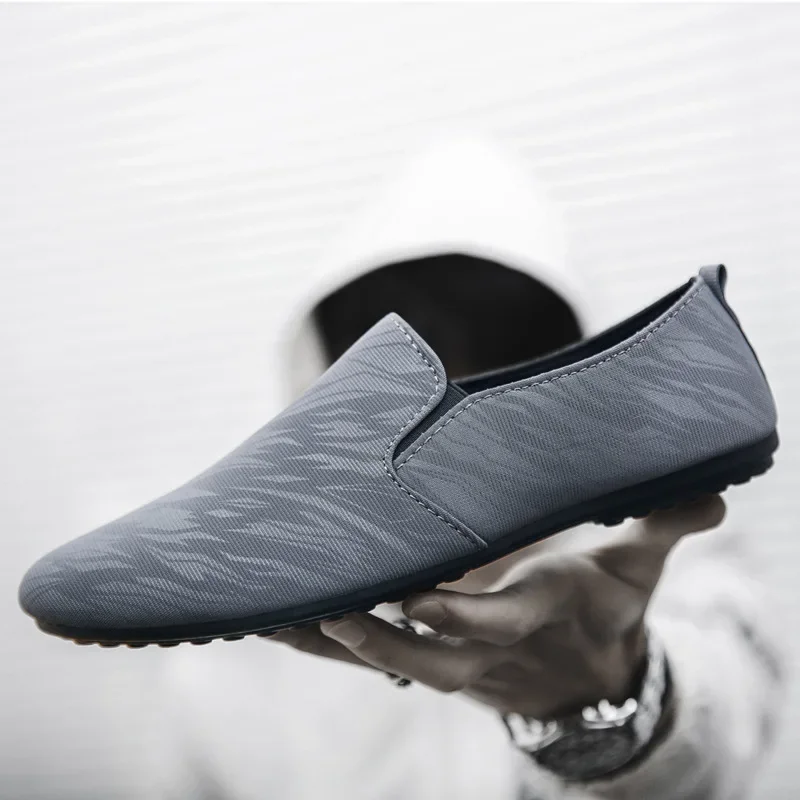 Men Flat Casual Loafers Slip on Sport Shoes Breathable Solid Color Walking Shoes