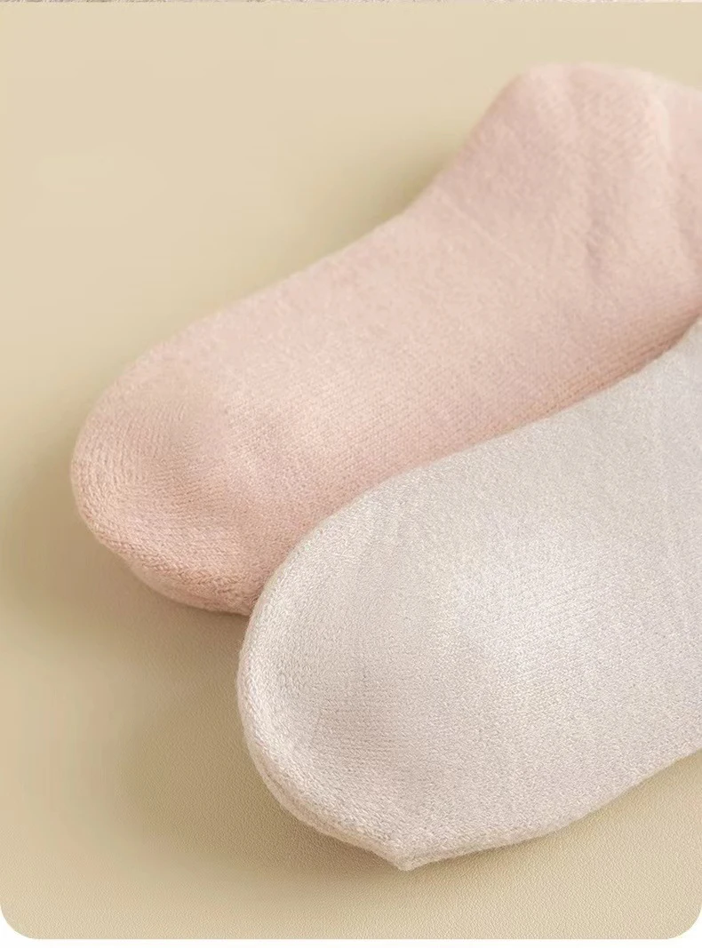 4 Paar superdicke Wollsocken für Damen, warme Retro-Schneesocken aus Kaschmir, hochwertige Harajuku-Freizeitsocken, frostsichere Schlafsocken – Detail 19