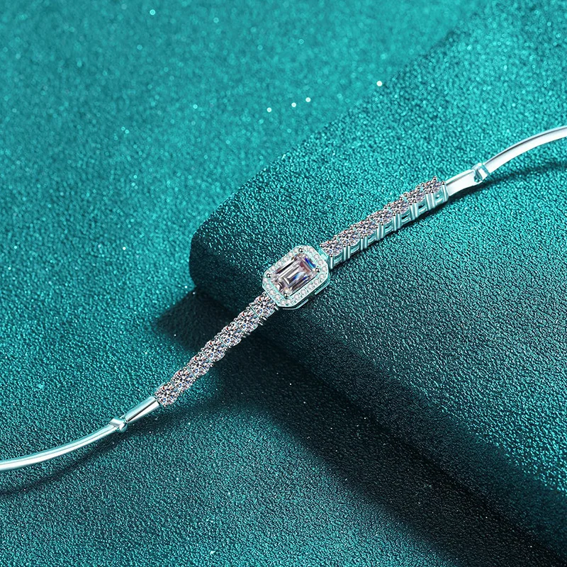 Рисунок 4 - Женский прямоугольный браслет из