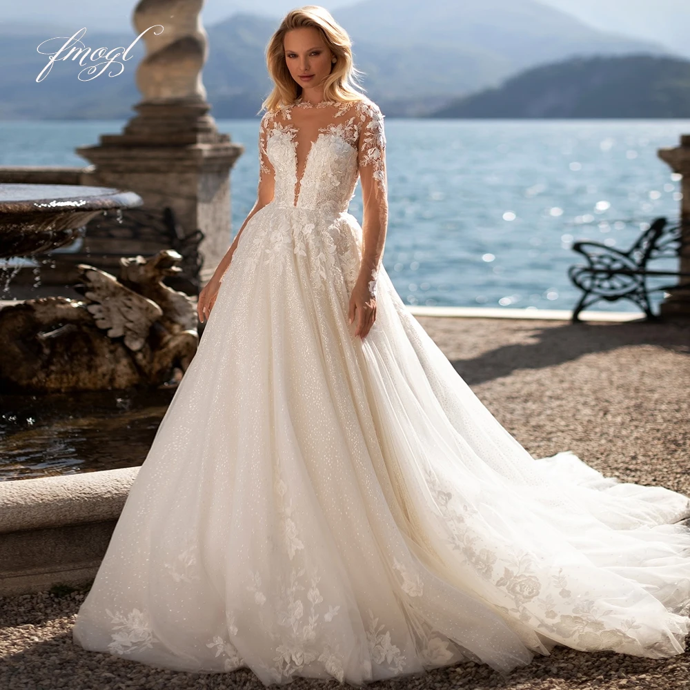 

Fmogl Sexy V Neck Long Sleeve Lace Vintage Wedding Dresses Luxury Appliques Beaded Court Train A Line Flowers Bridal Gown
