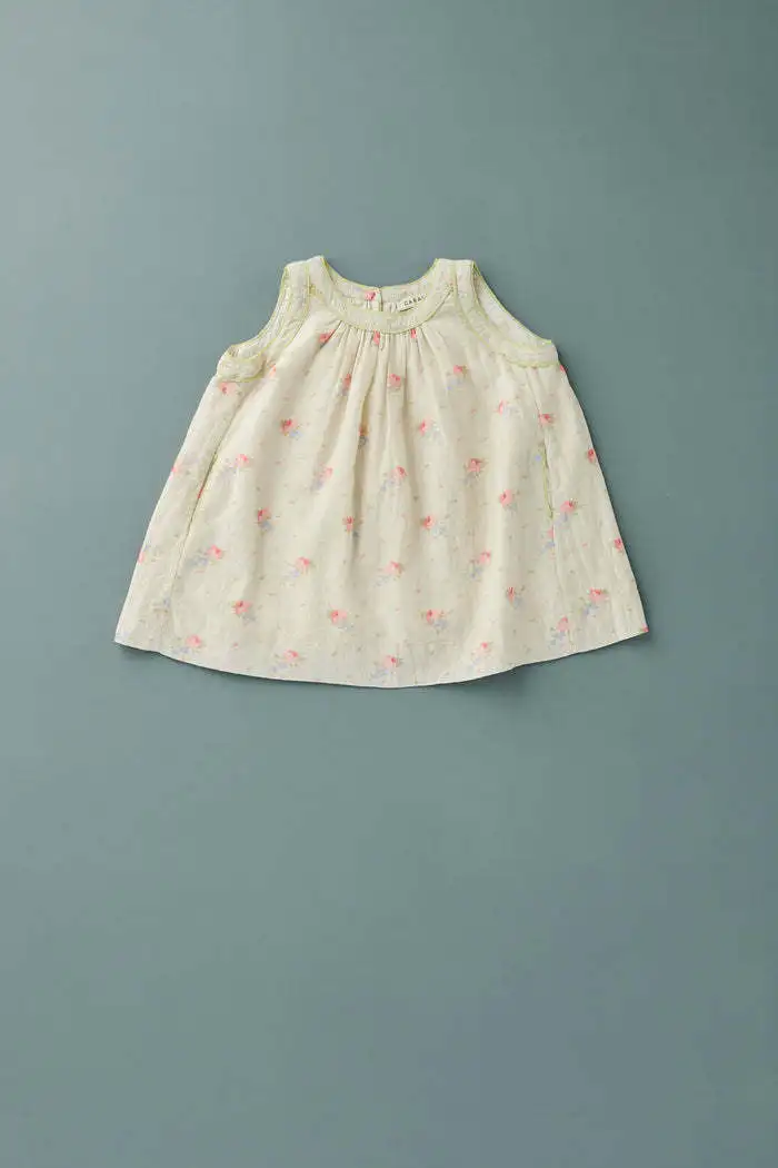 Рисунок 6 - Рубашка-поло с вышивкой Дженни