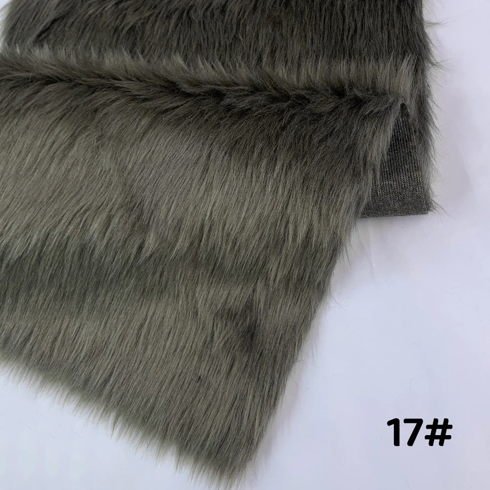 Luxurious Faux Fur Fabric - Medium Thickness, 2.5cm Long Pile, 30x50cm, Ideal for Cosplay and Creative Projects
