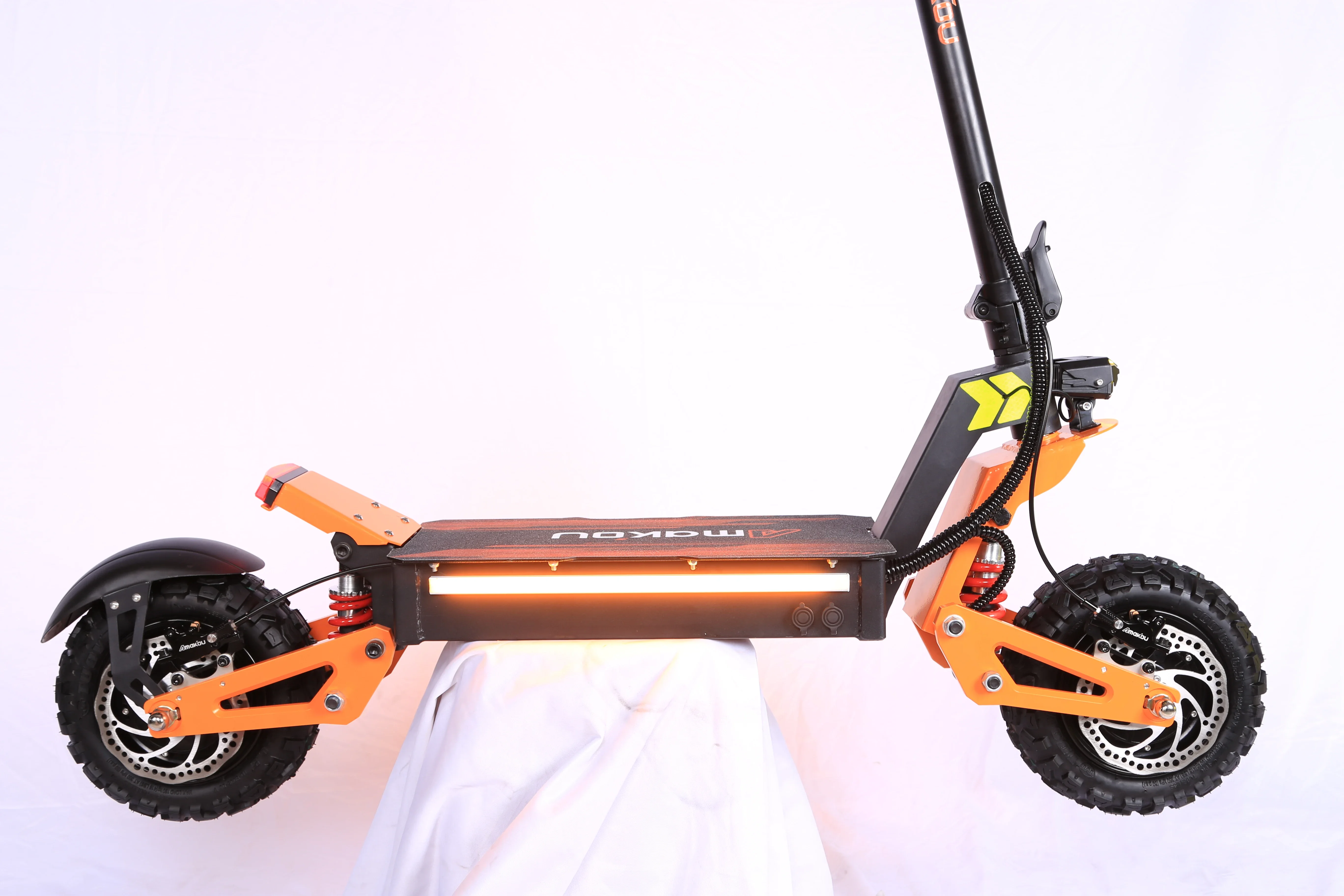 Electric Scooter 6000w Dual Motors Maximum Speed 85 km/h 11-inch Off-road Tires Shock Absorbers Foldable
