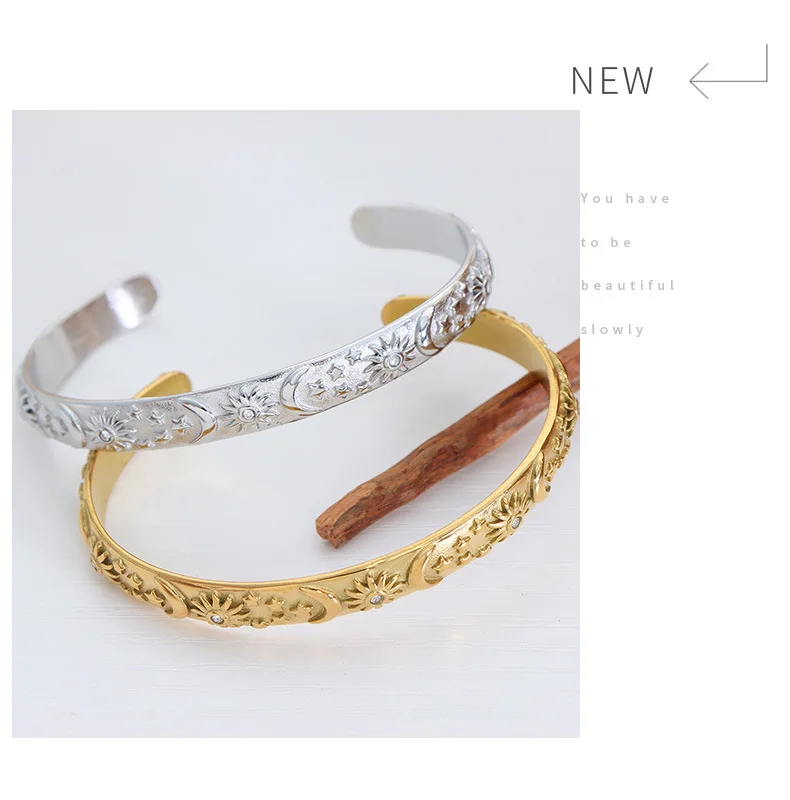 Elegante Edelstahl-Armband-Ohrringe für Damen, luxuriöser Zirkonia, vergoldete Manschette, Sonne, Mond, offener Armreif, Schmuck – Detail 11