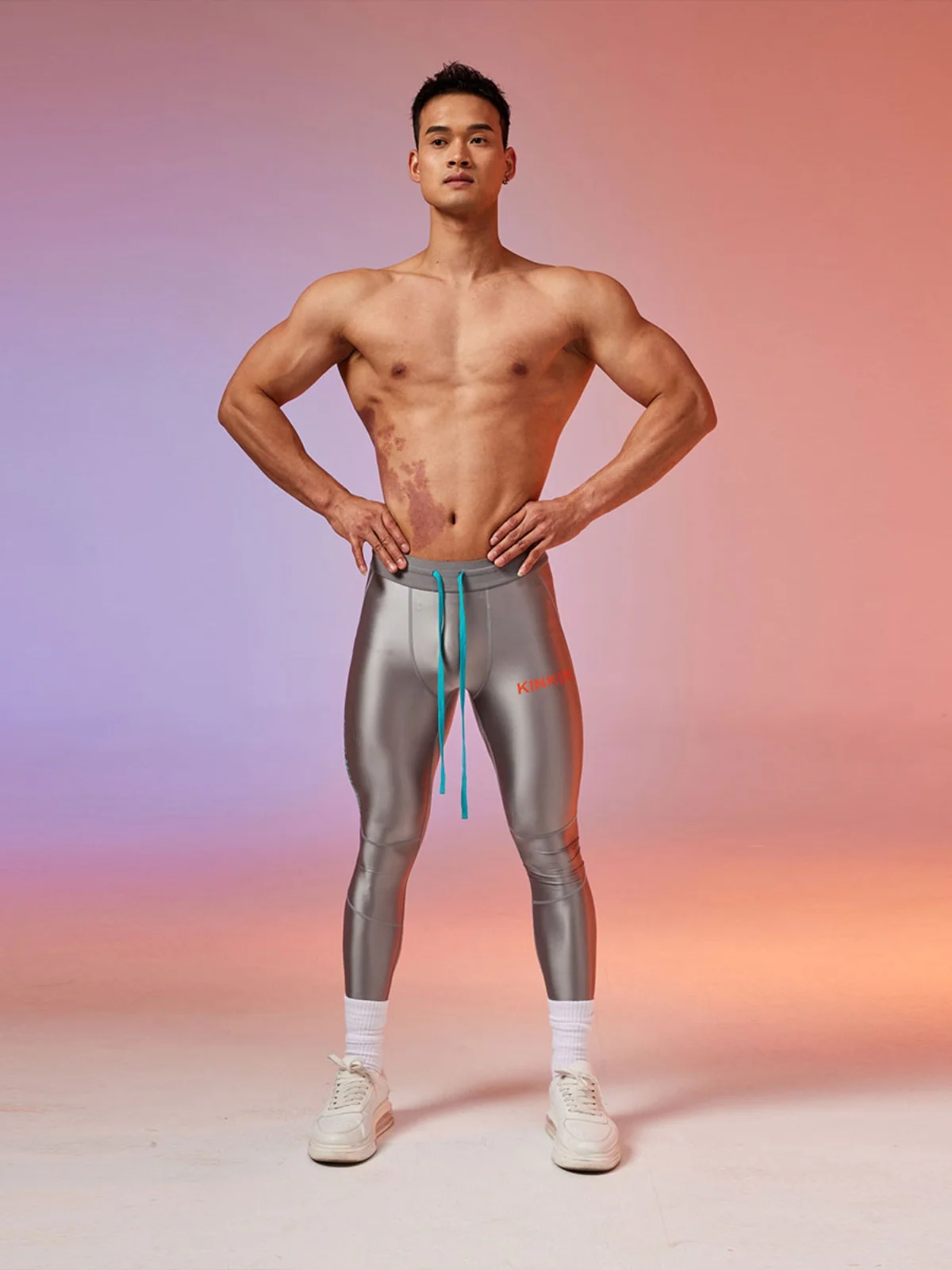 

Futurism Glossy Men's Sexy Silver Tight Yoga Leggings Satin Training Gym Sports Pants Trousers