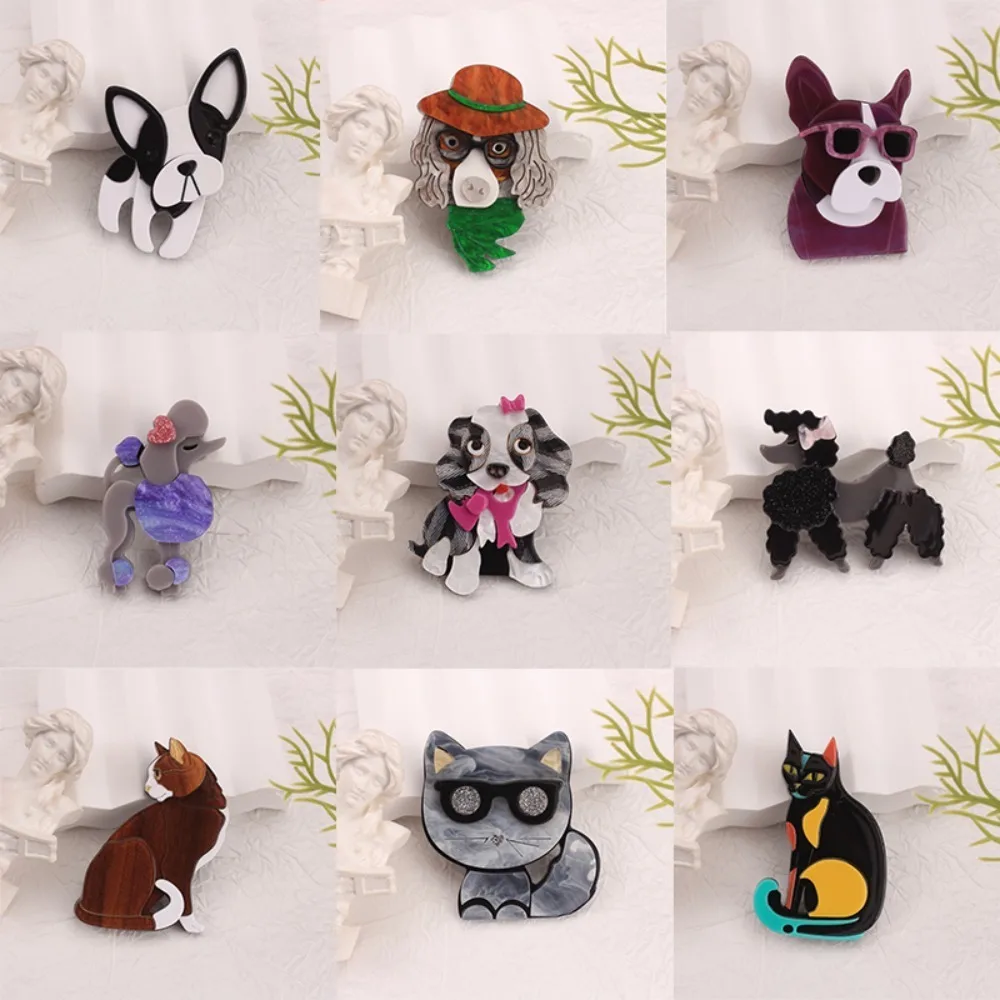 Acryl-Haustier-Broschen, niedliche Hunde- und Katzenmuster mit Hüten, Brillen, bunter, verspielter Stil für die Dekoration von Kleidungszubehör