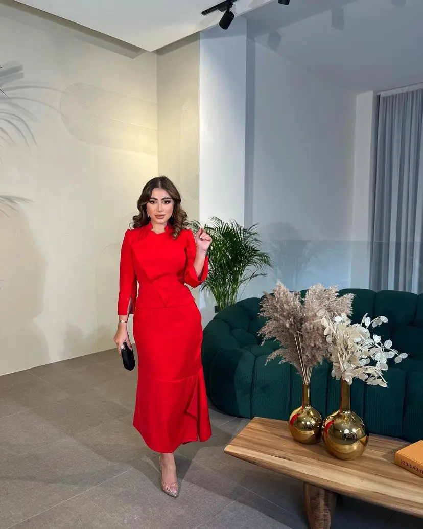 

Elegant Long Sleeves Prom Dresses O-Neck Pleated Red Satin Ankle Length Simple Party Dresses Zipper Back