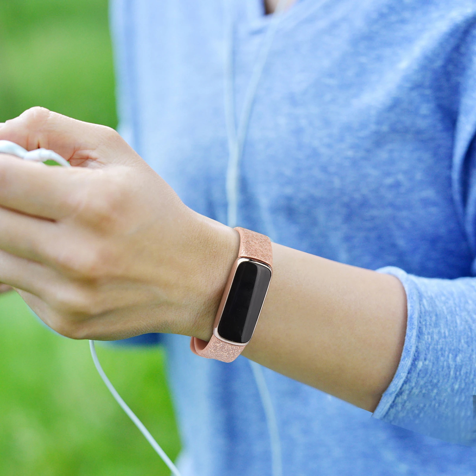 Elegant Soft Wristband Replacement for Fitbit Luxe - Premium Watch Strap Accessory