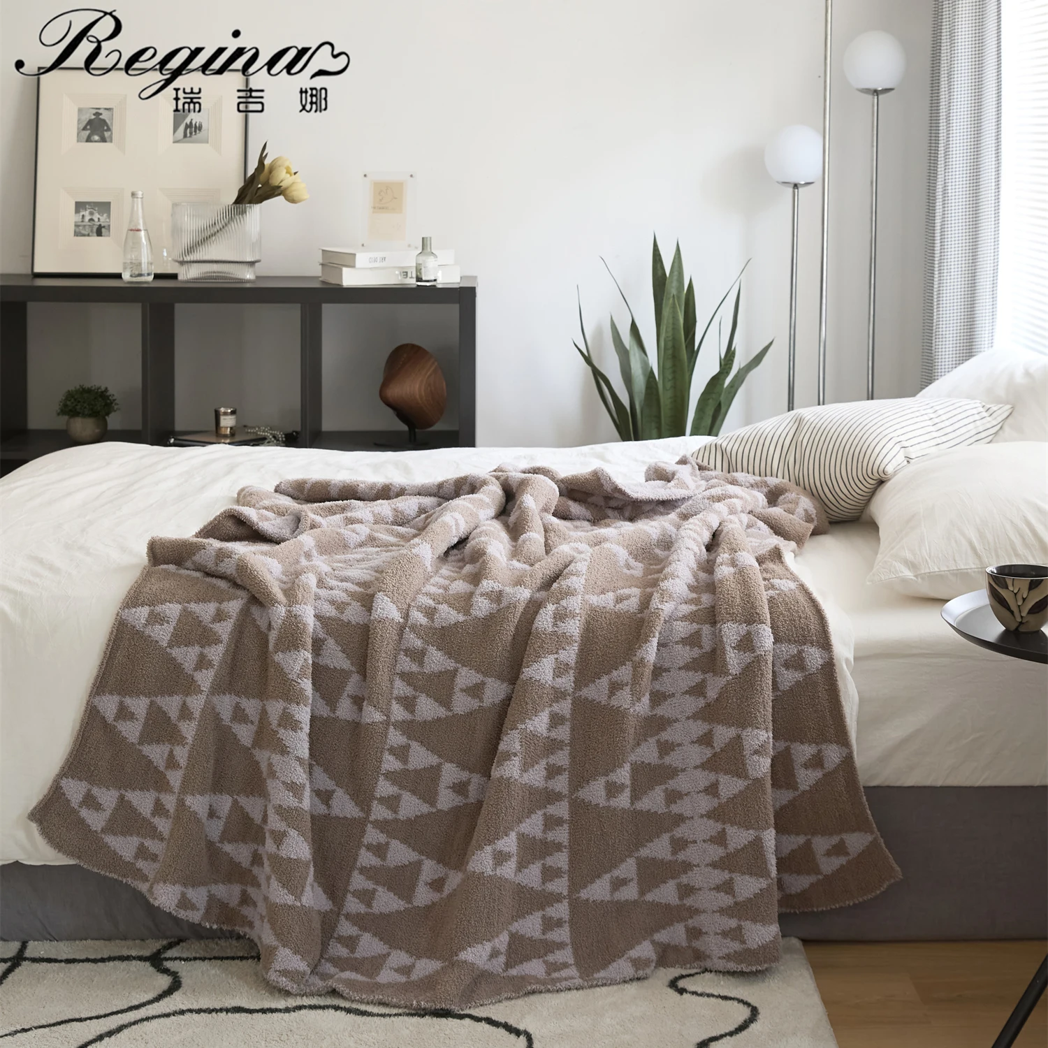

REGINA Geometric Infinite Triangular Blanket Elegant Gray Soft Downy Fur Microfiber Armchair Sofa Bed Home Knitted Throw Blanket