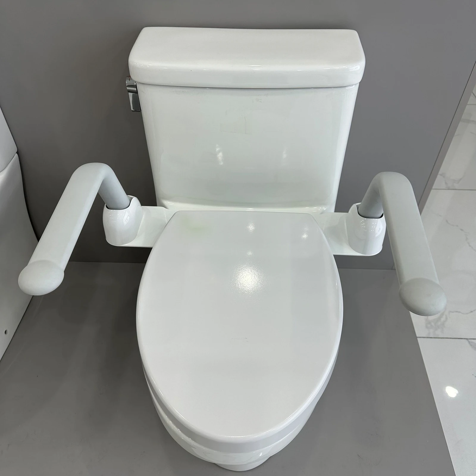elevated  seat in toilet baby access low  toiletdisable monobloc inodoro change bathroom padded toilet Medical grab bar toilett 3